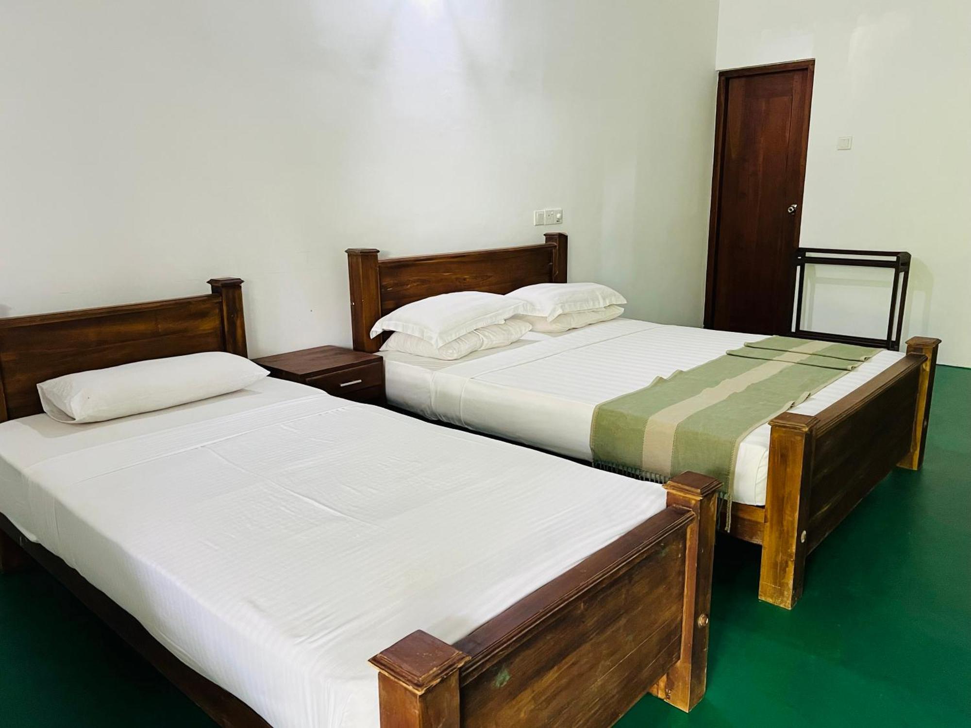 Kingfisher Resort & Retreat Sigirîya Extérieur photo