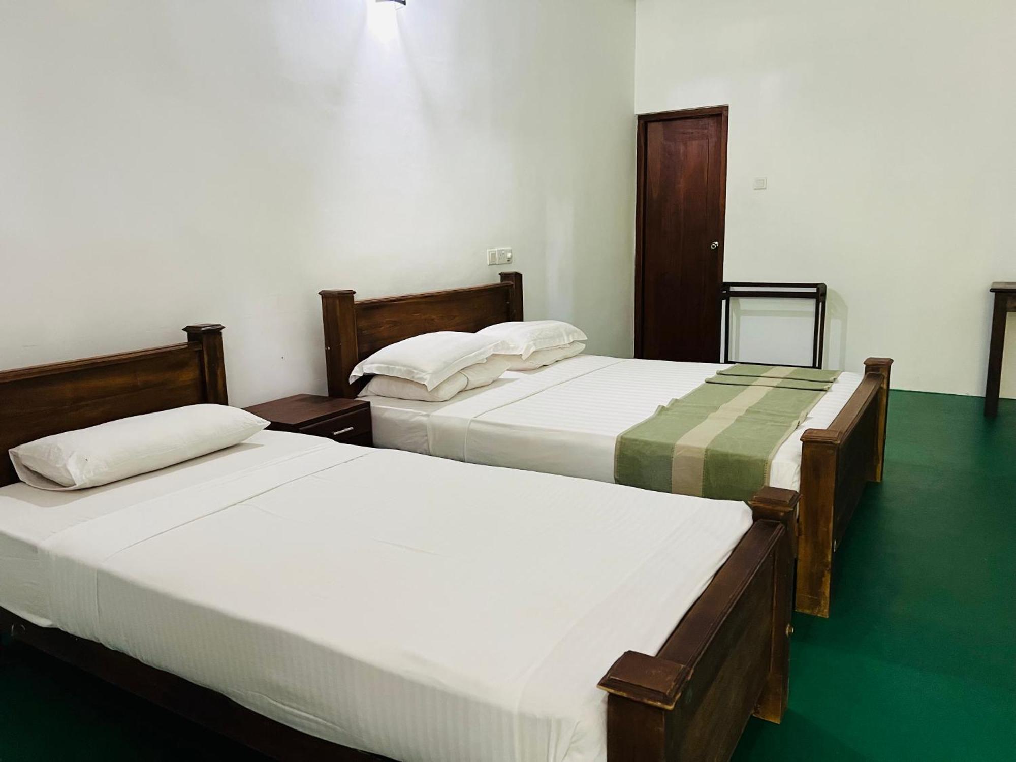 Kingfisher Resort & Retreat Sigirîya Extérieur photo